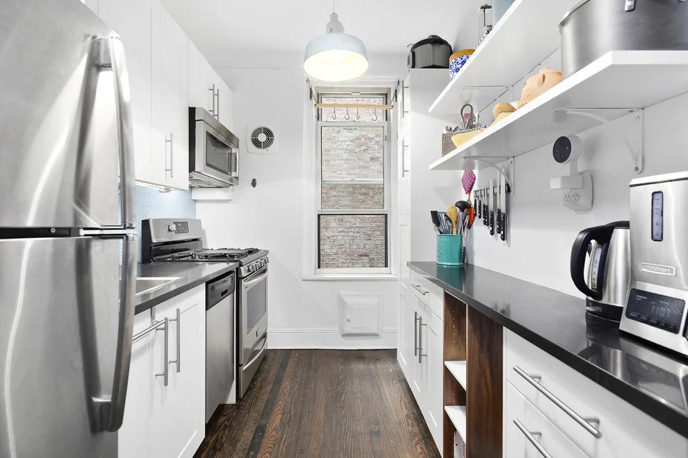 Unit for sale at 19 Fiske Place, Brooklyn, NY 11215