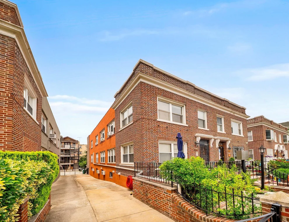 Unit for sale at 21-62 24th Street, Queens, NY 11105