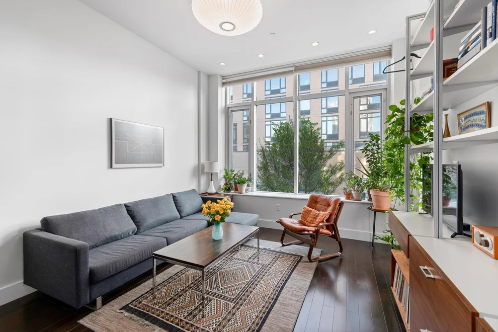 Unit for sale at 190 CONSELYEA Street, Brooklyn, NY 11211