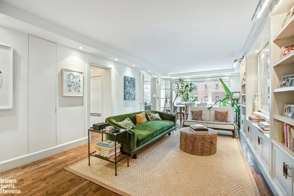 Unit for sale at 101 W 12TH Street, Manhattan, NY 10011
