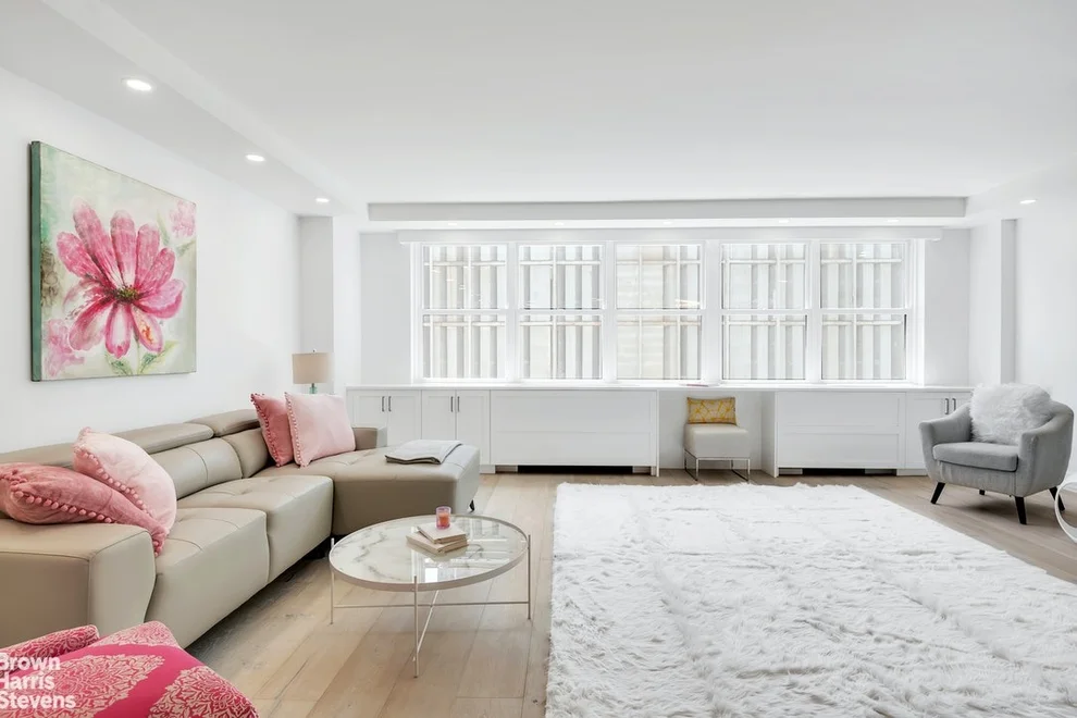 Unit for sale at 520 E 72ND Street, Manhattan, NY 10021