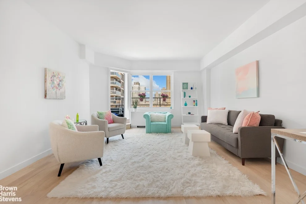 Unit for sale at 520 E 72ND Street, Manhattan, NY 10021
