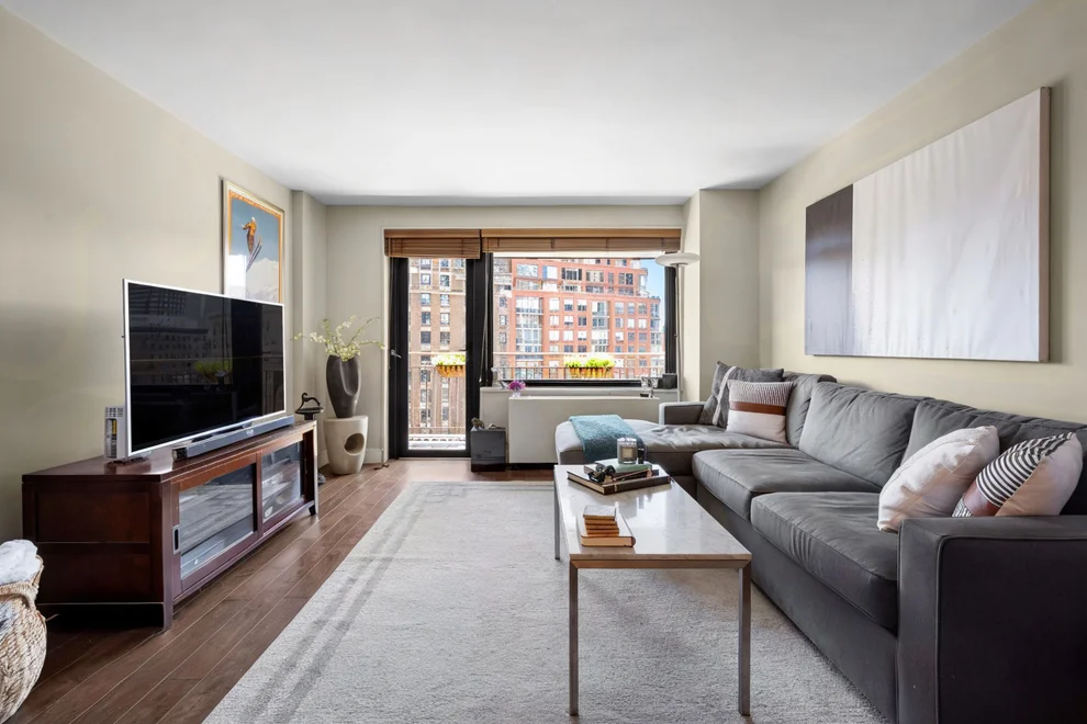 Unit for sale at 201 W 70TH Street, Manhattan, NY 10023