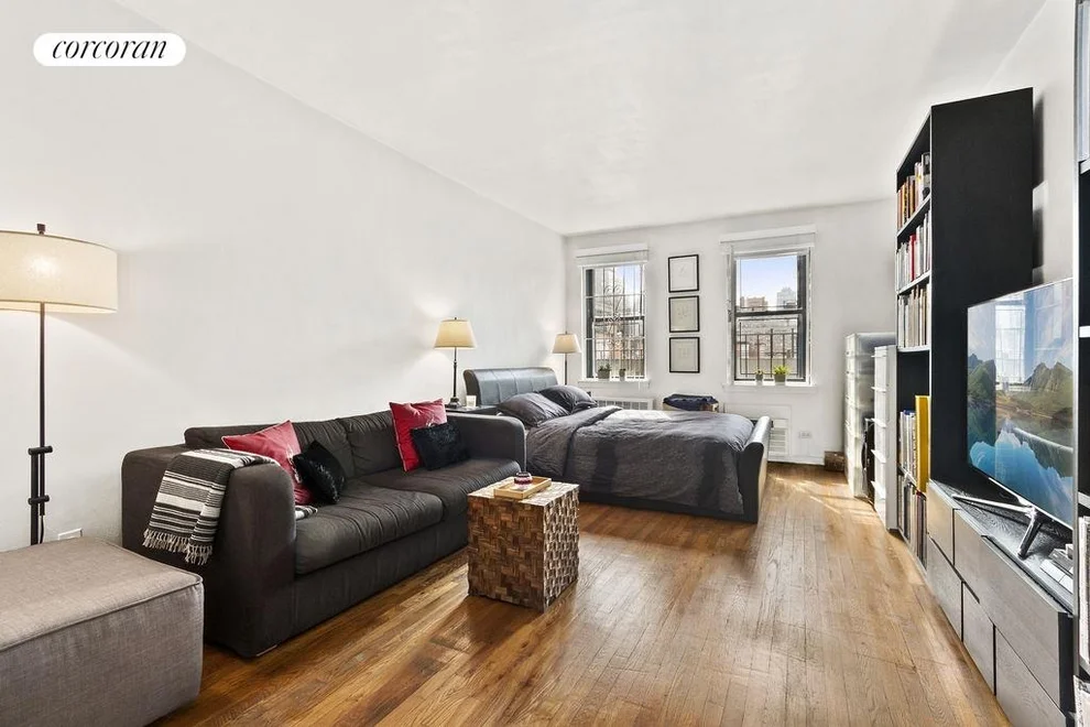 Unit for sale at 416-418 E 83rd Street, Manhattan, NY 10028
