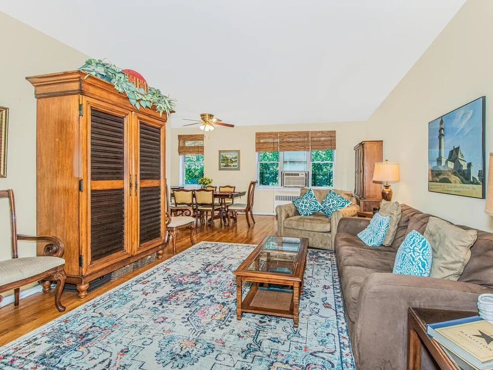 Unit for sale at 640 W 231ST Street, Bronx, NY 10463