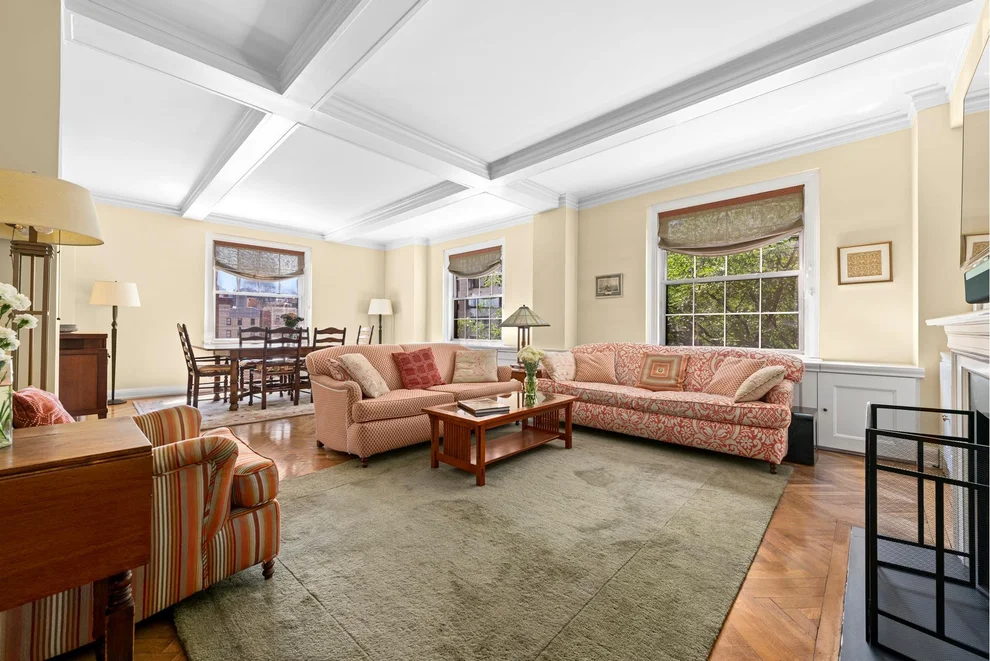 Unit for sale at 25 E End Avenue, Manhattan, NY 10028