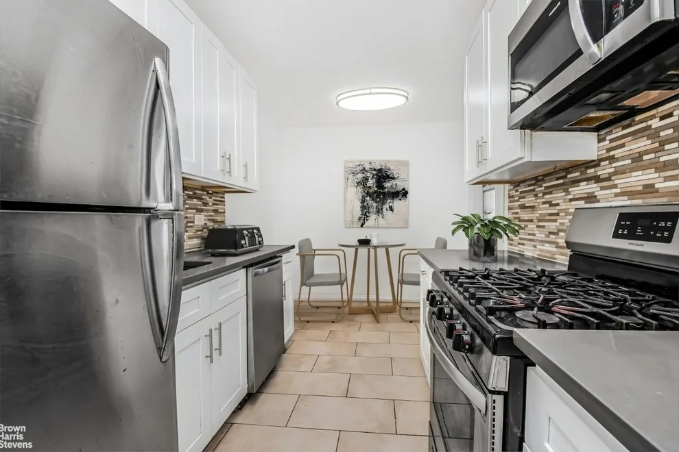 Unit for sale at 3050 FAIRFIELD Avenue, Bronx, NY 10463