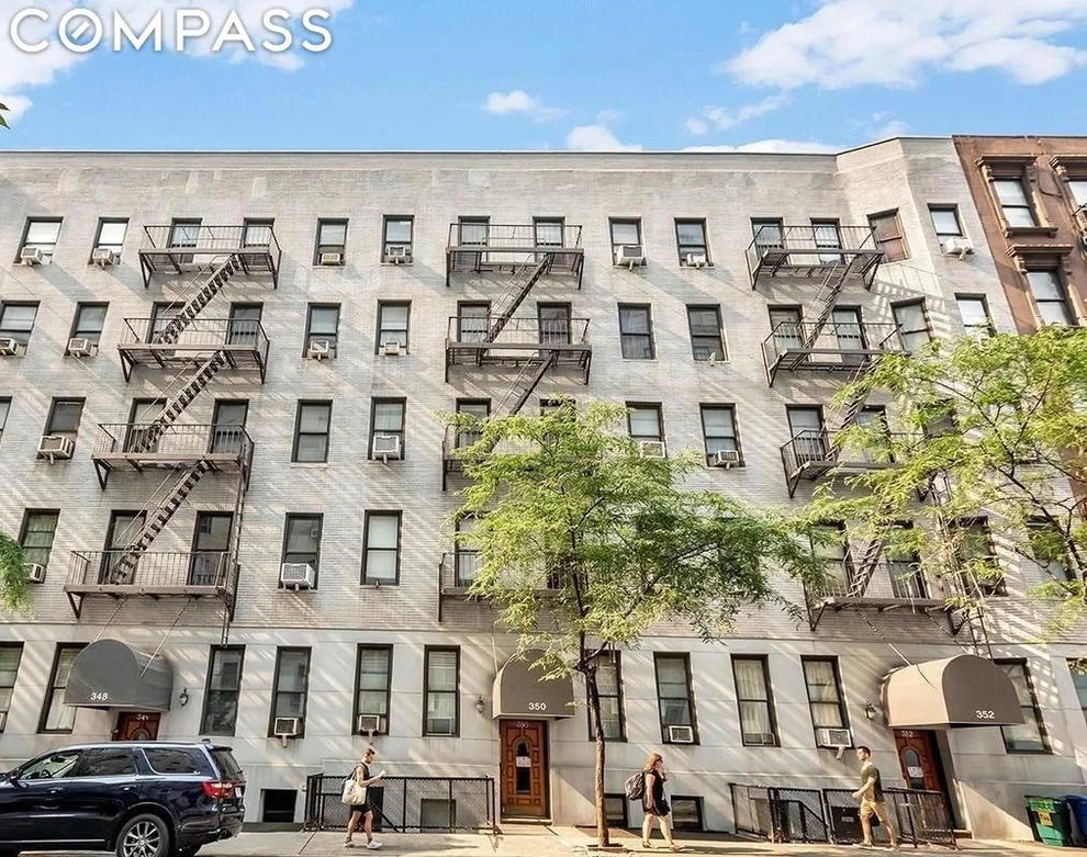 Unit for sale at 346 W 56th Street, Manhattan, NY 10019