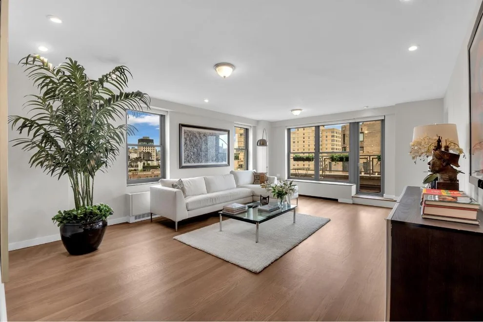 Unit for sale at 2 5TH Avenue, Manhattan, NY 10011
