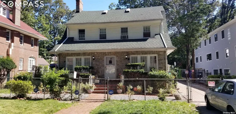 Unit for sale at 86-51 Midland Parkway, Queens, NY 11432