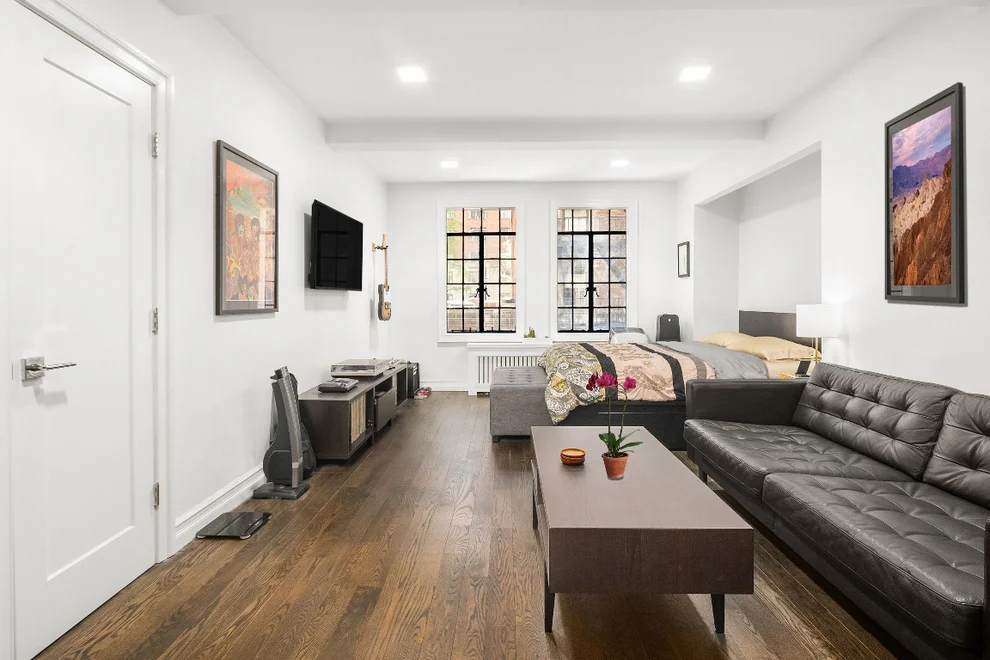 Unit for sale at 320 E 42nd Street, Manhattan, NY 10017