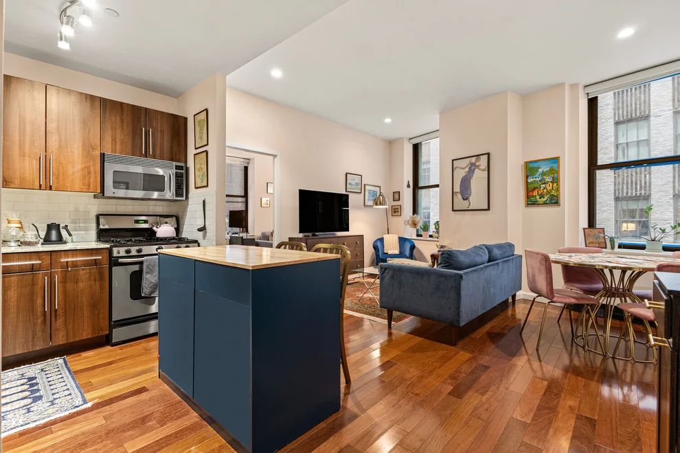 Unit for sale at 1 Wall Street Court, Manhattan, NY 10005