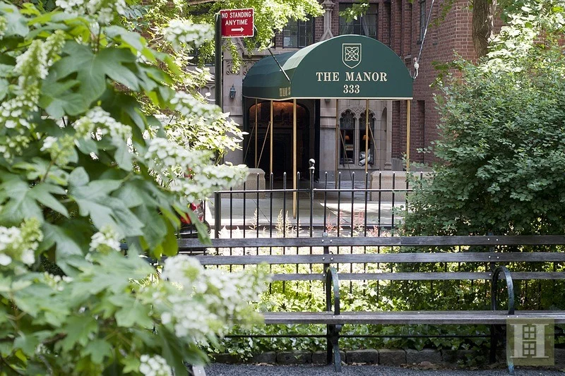 Unit for sale at 333 E 43RD Street, Manhattan, NY 10017