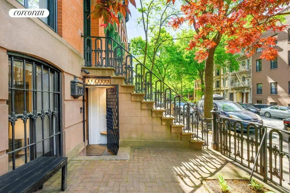 Unit for sale at 154 LAFAYETTE Avenue, Brooklyn, NY 11238