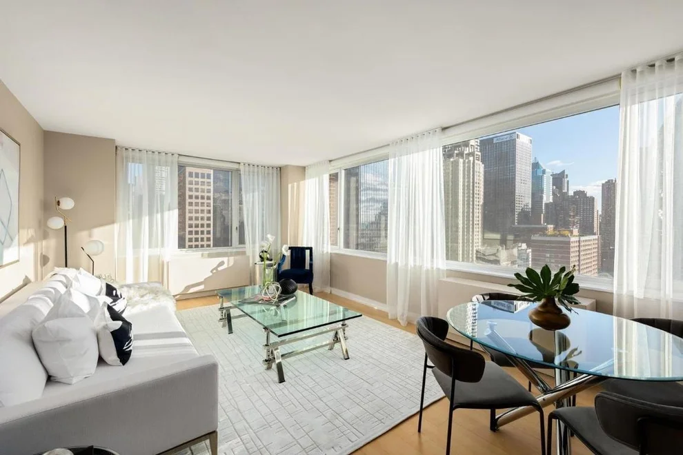 Unit for sale at 322 W 57TH Street, Manhattan, NY 10019