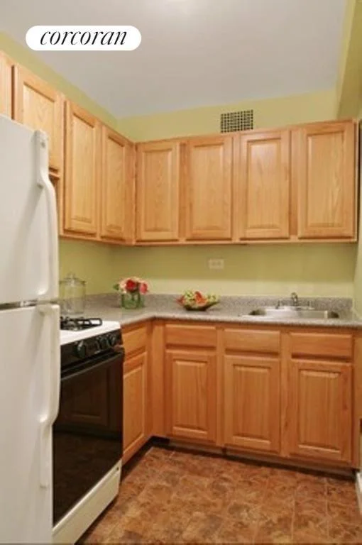 Unit for sale at 333 E 75th Street, Manhattan, NY 10021