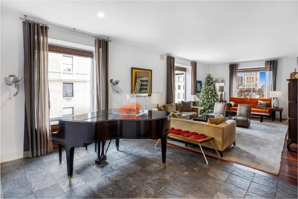 Unit for sale at 950 PARK Avenue, Manhattan, NY 10028