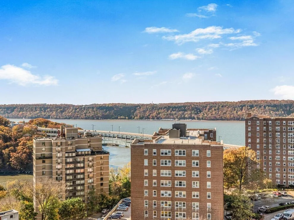 Unit for sale at 555 KAPPOCK Street, Bronx, NY 10463