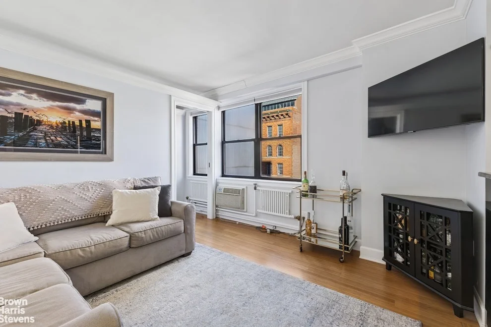 Unit for sale at 330 3RD Avenue, Manhattan, NY 10010