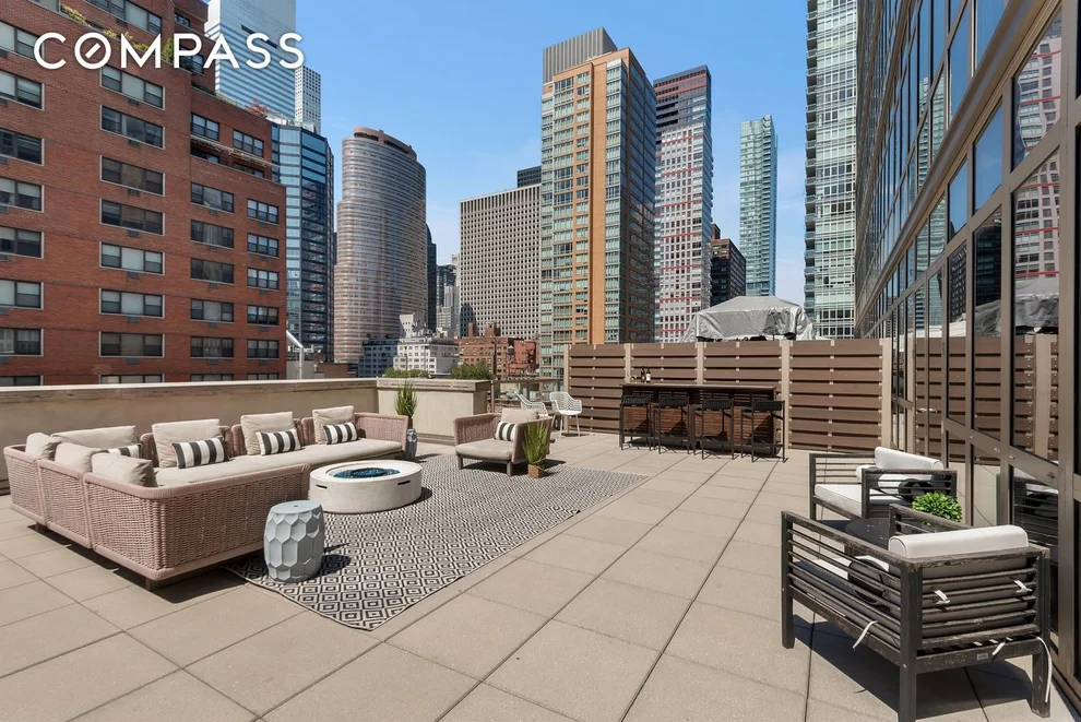 Unit for sale at 305 E 51st Street, Manhattan, NY 10022