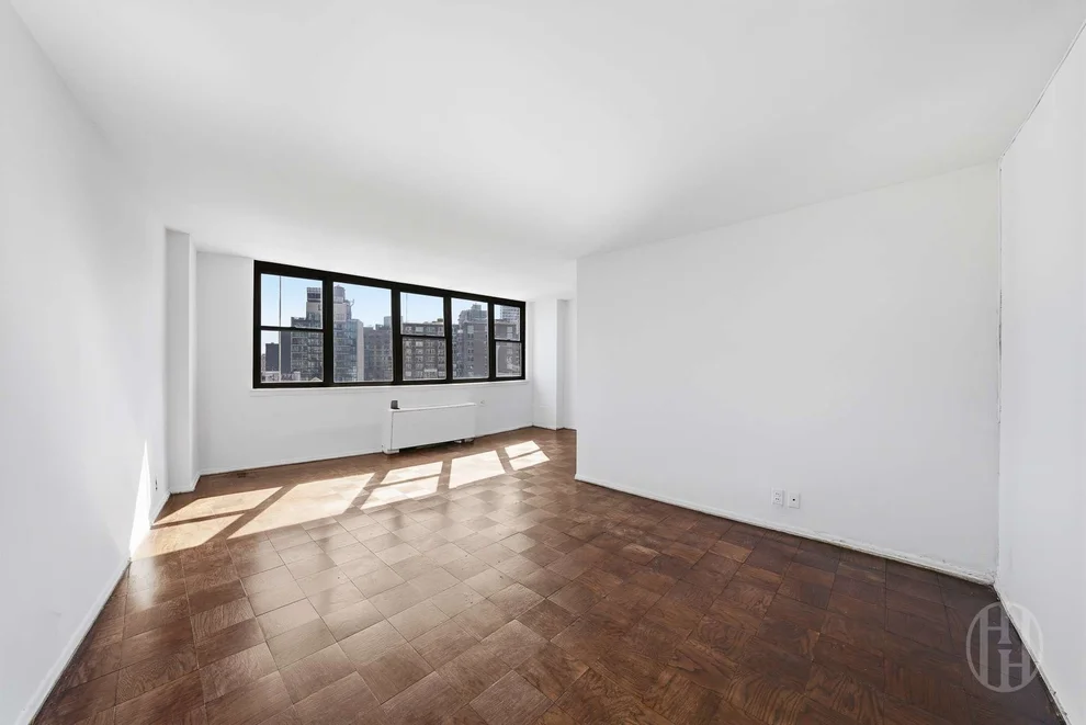 Unit for sale at 225 E 36th Street, Manhattan, NY 10016