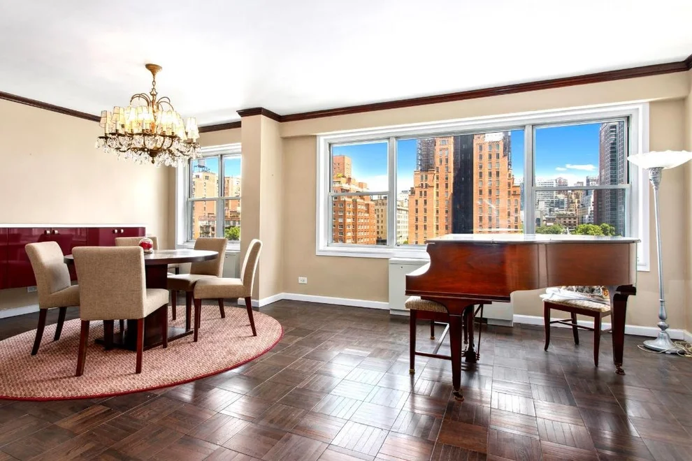 Unit for sale at 150 E 61ST Street, Manhattan, NY 10065