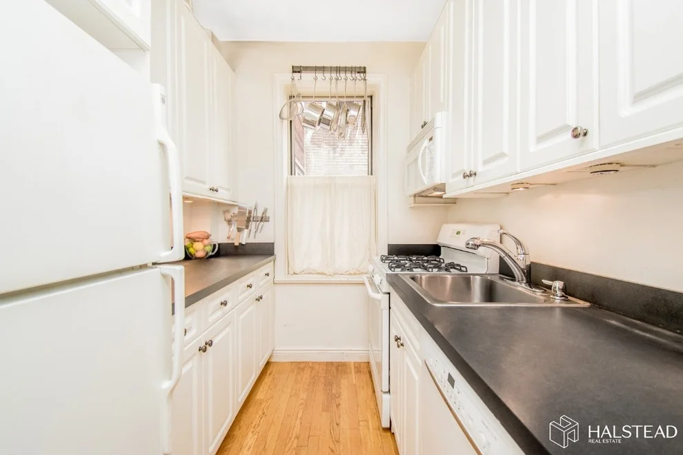 Unit for sale at 680 W 204TH Street, Manhattan, NY 10034
