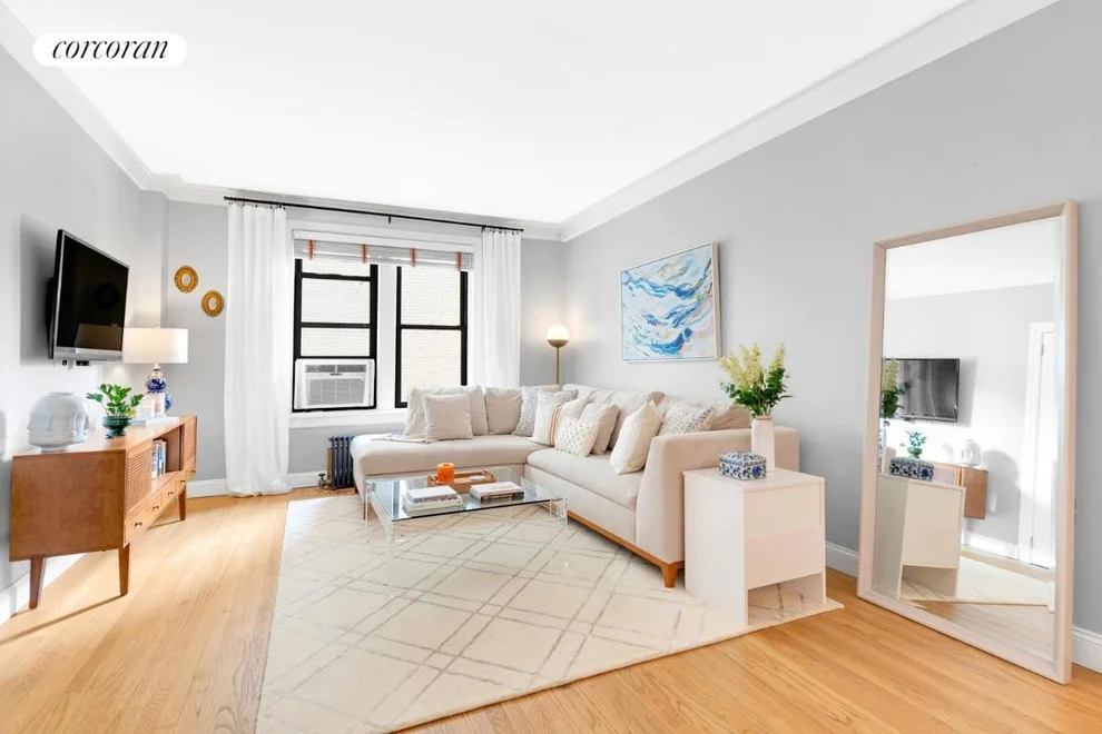 Unit for sale at 304 W 89TH Street, Manhattan, NY 10024