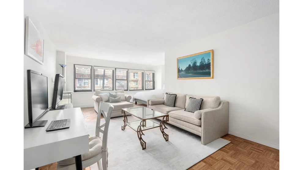 Unit for sale at 520 E 81ST Street, Manhattan, NY 10028