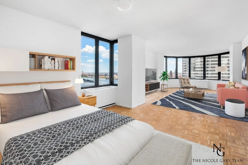 Unit for sale at 330 E 38th Street, Manhattan, NY 10016