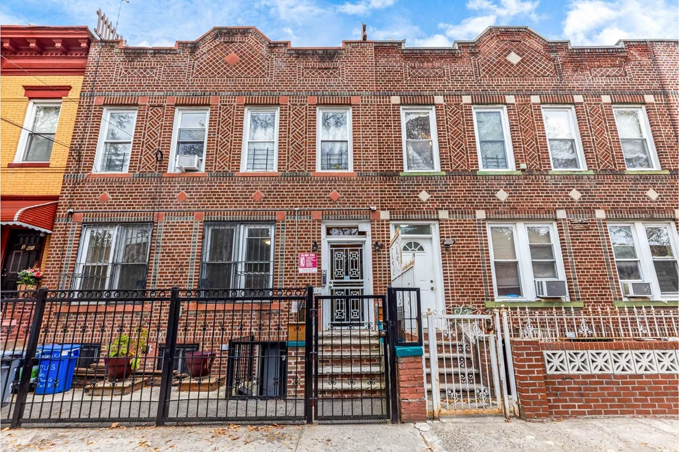 Unit for sale at 363 AMBOY Street, Brooklyn, NY 11212