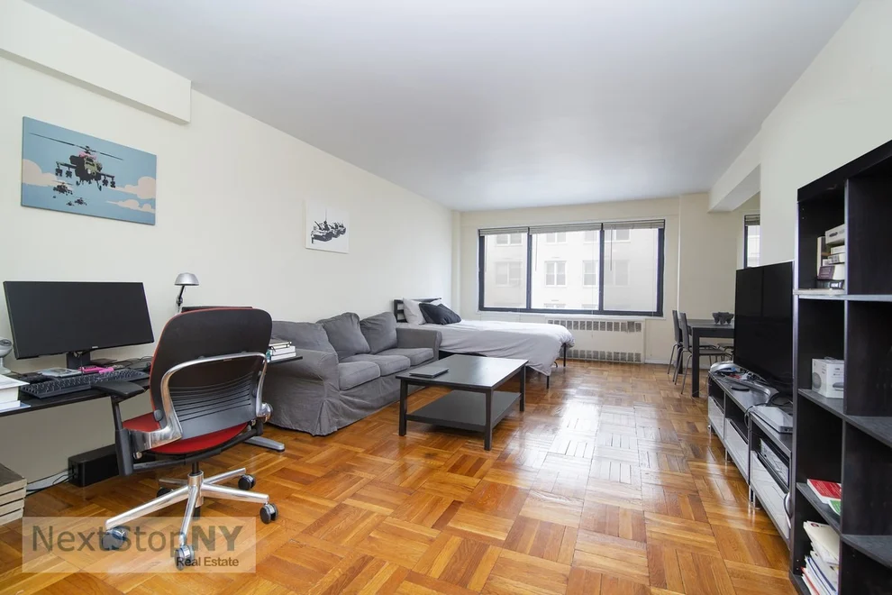 Unit for sale at 200 E 36TH Street, Manhattan, NY 10016