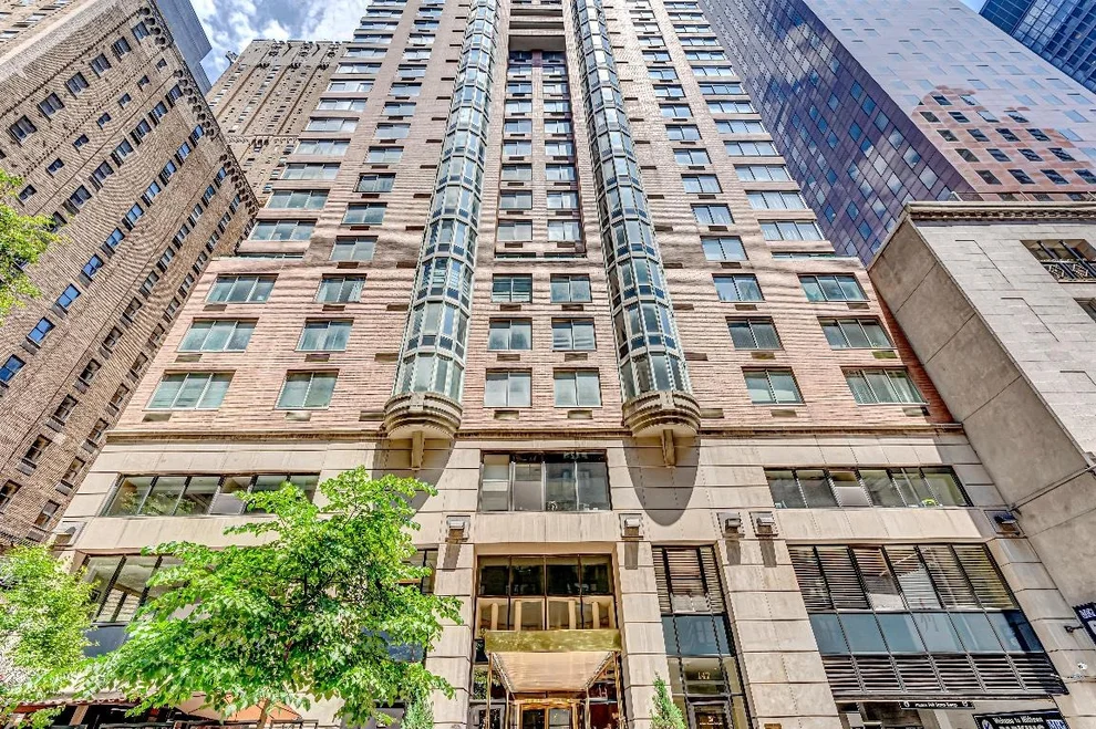 Unit for sale at 145 E 48th Street, Manhattan, NY 10017