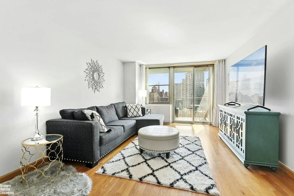 Unit for sale at 301 E 79TH Street, Manhattan, NY 10075