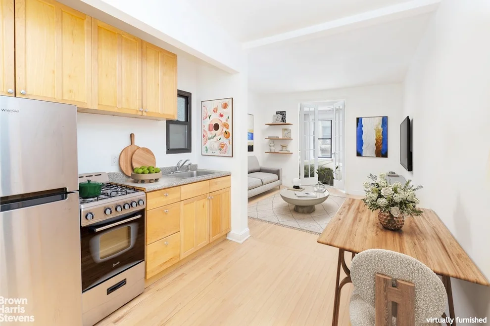 Unit for sale at 209 E 88TH Street, Manhattan, NY 10128