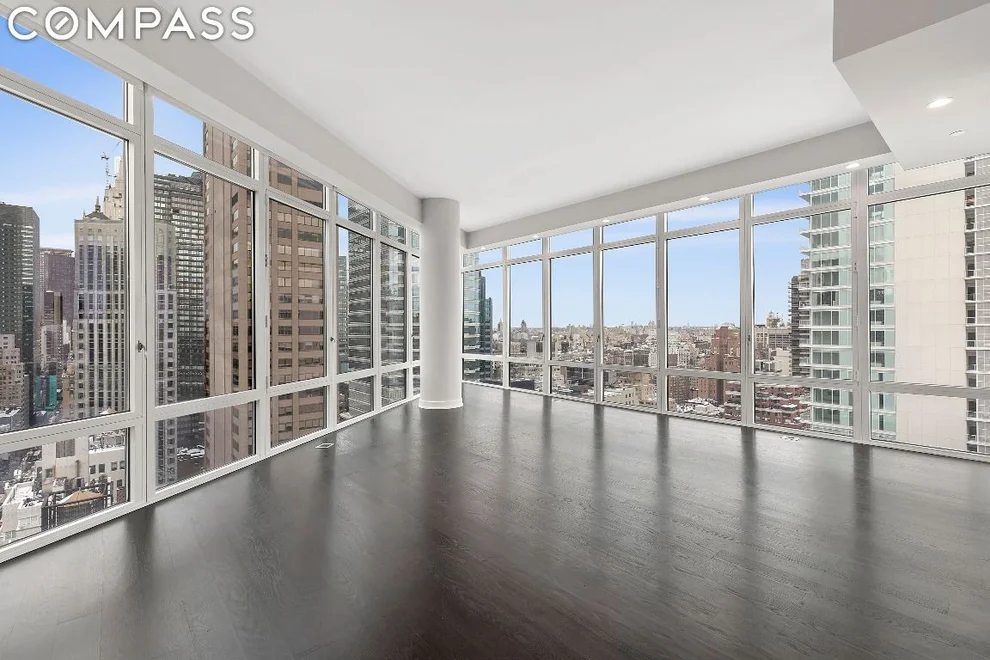 Unit for sale at 207 E 57th Street, Manhattan, NY 10022