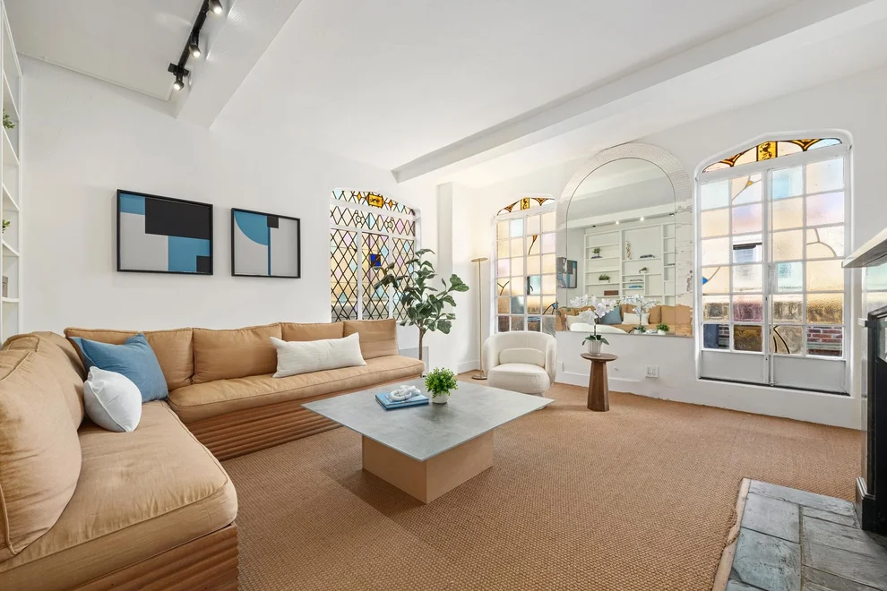 Unit for sale at 102 E 22ND Street, Manhattan, NY 10010