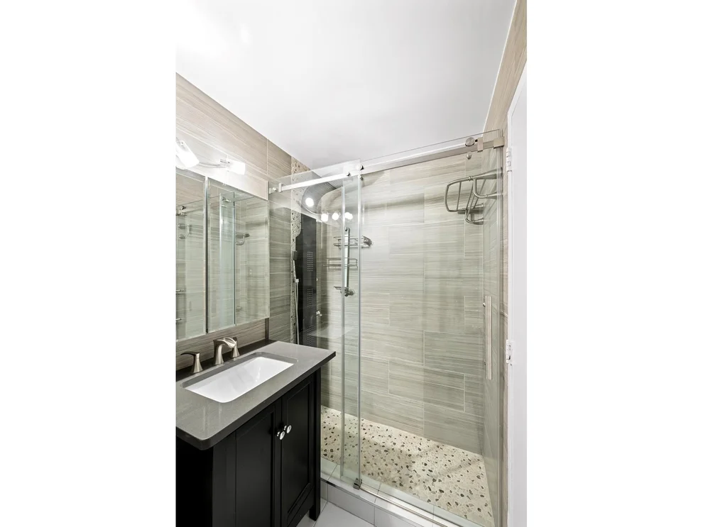 Unit for sale at 1160 3RD Avenue, Manhattan, NY 10065