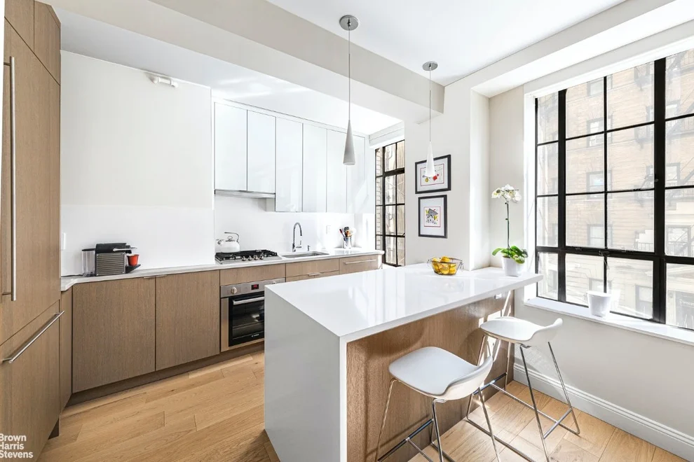 Unit for sale at 333 W 56TH Street, Manhattan, NY 10019