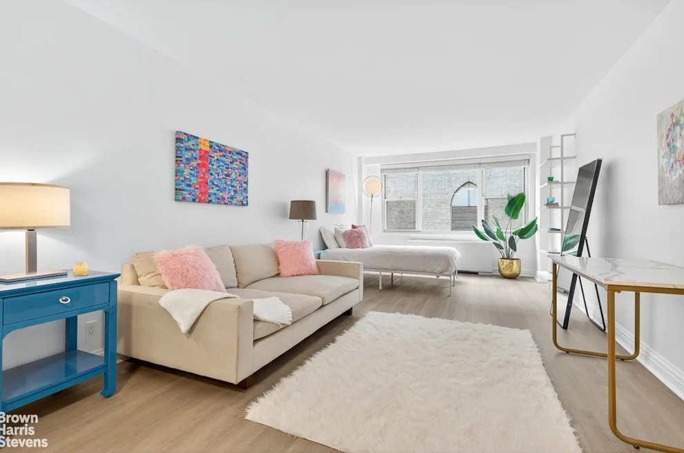 Unit for sale at 520 E 72ND Street, Manhattan, NY 10021