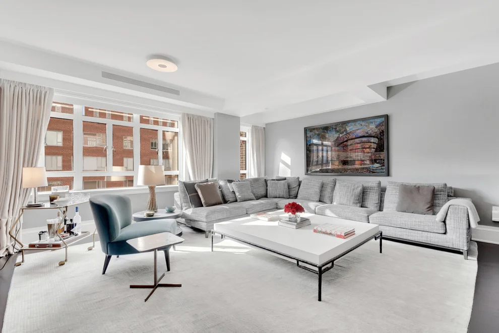 Unit for sale at 21 E 61st Street, Manhattan, NY 10065