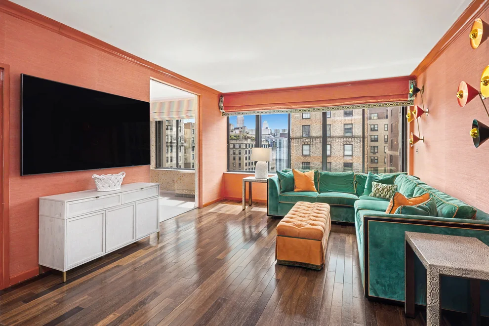 Unit for sale at 900 PARK Avenue, Manhattan, NY 10075