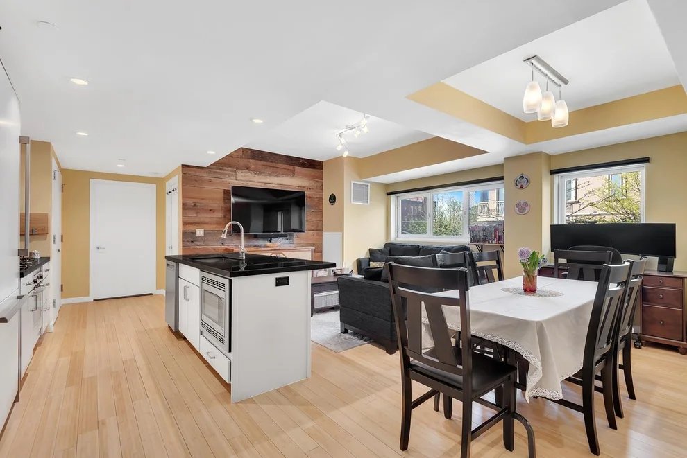 Unit for sale at 560 CARROLL Street, Brooklyn, NY 11215
