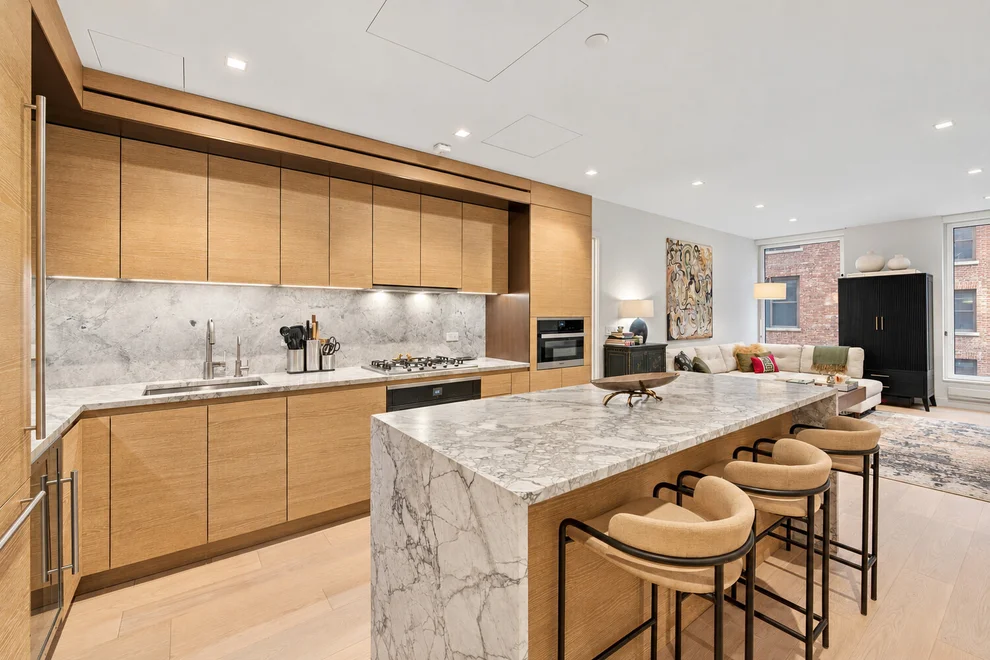 Unit for sale at 215 W 28TH Street, Manhattan, NY 10001