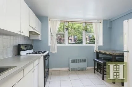 Unit for sale at 310 BEVERLEY Road, Brooklyn, NY 11218