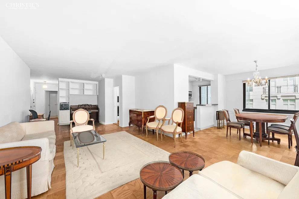 Unit for sale at 10 E END Avenue, Manhattan, NY 10075