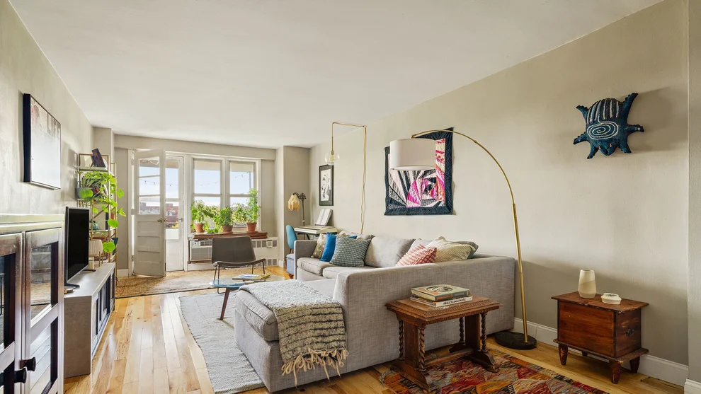 Unit for sale at 370 OCEAN Parkway, Brooklyn, NY 11218