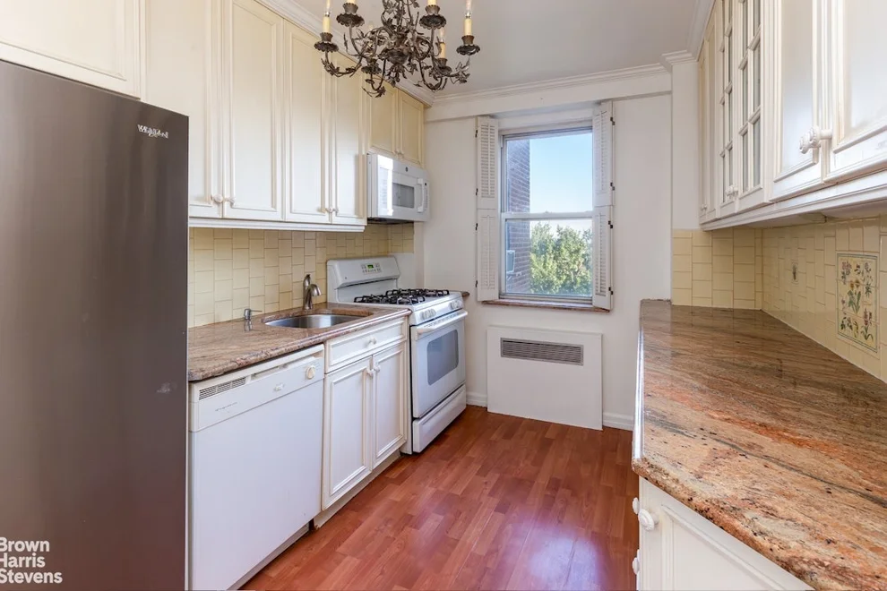 Unit for sale at 3135 JOHNSON Avenue, Bronx, NY 10463