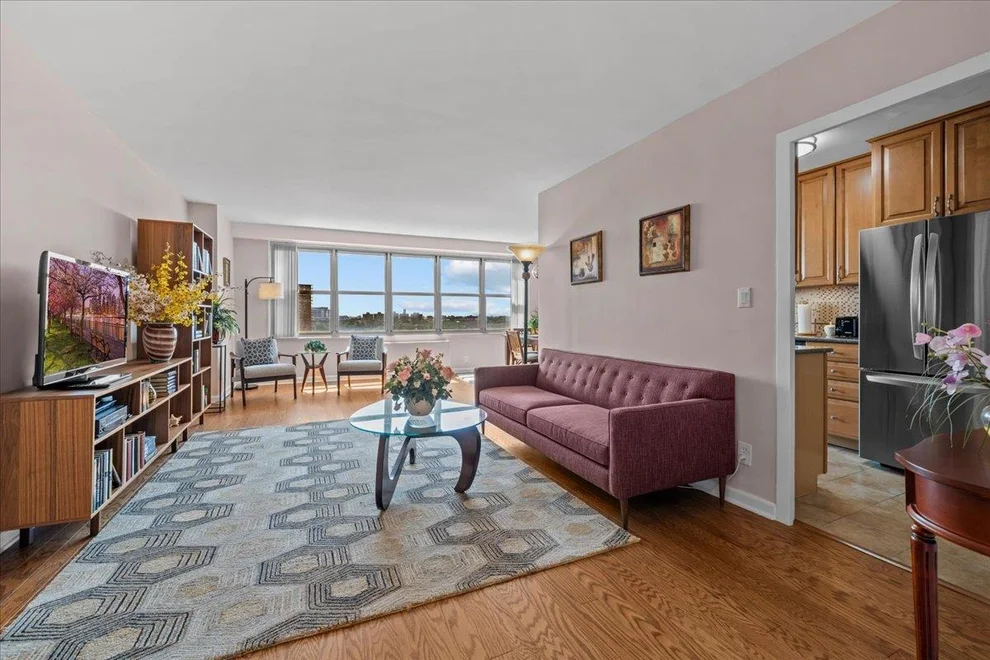 Unit for sale at 555 KAPPOCK Street, Bronx, NY 10463