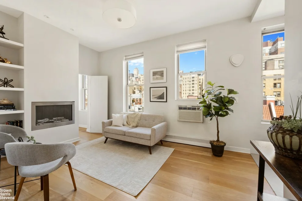 Unit for sale at 320 W 84TH Street, Manhattan, NY 10024